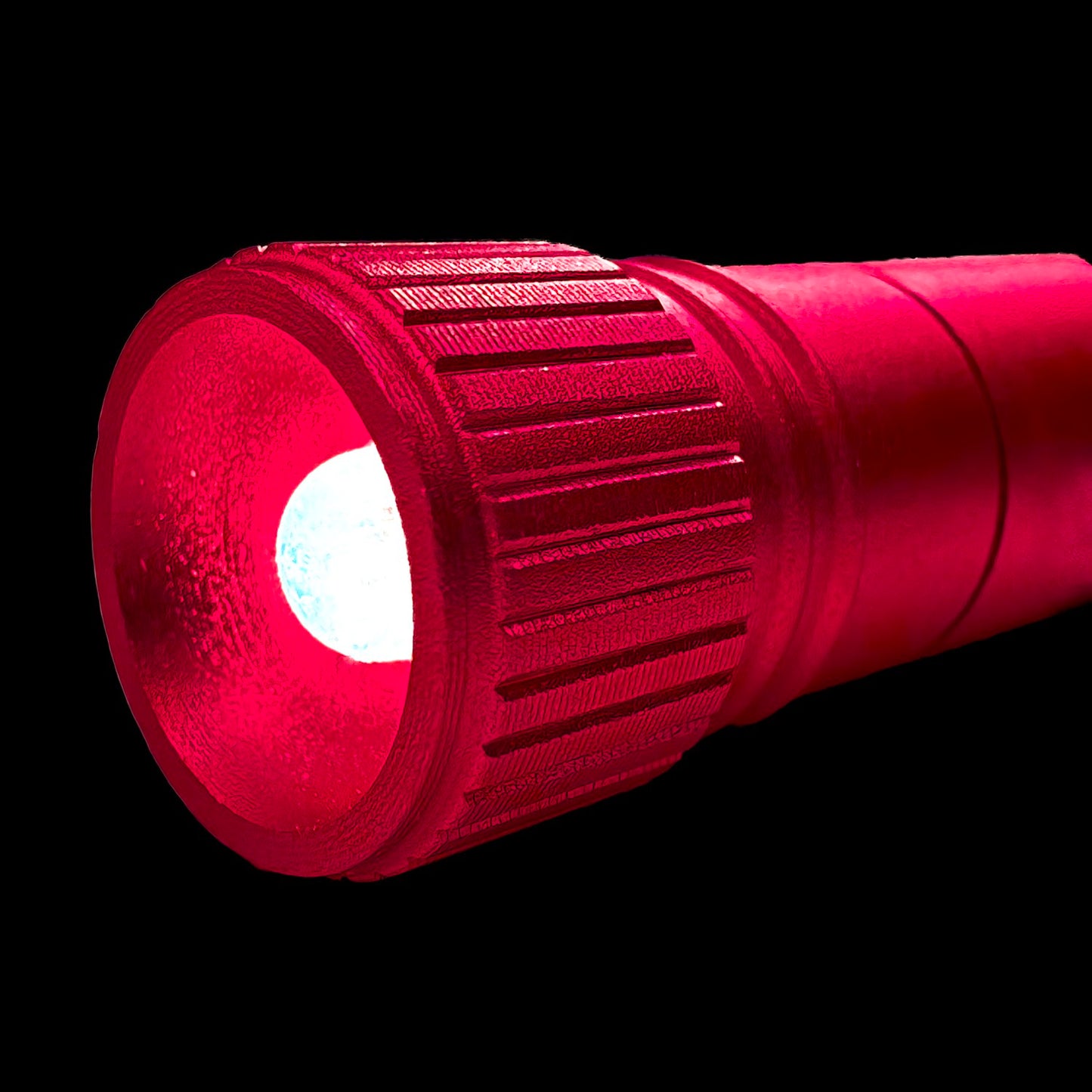 Kleiner roter Herzkarabiner mit integrierter LED Taschenlampe munkees