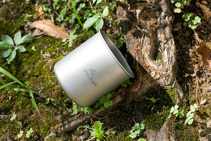 Fire Maple Titanium Becher 330ml Gewichtsangabe auf Küchenwaage ultraleicht