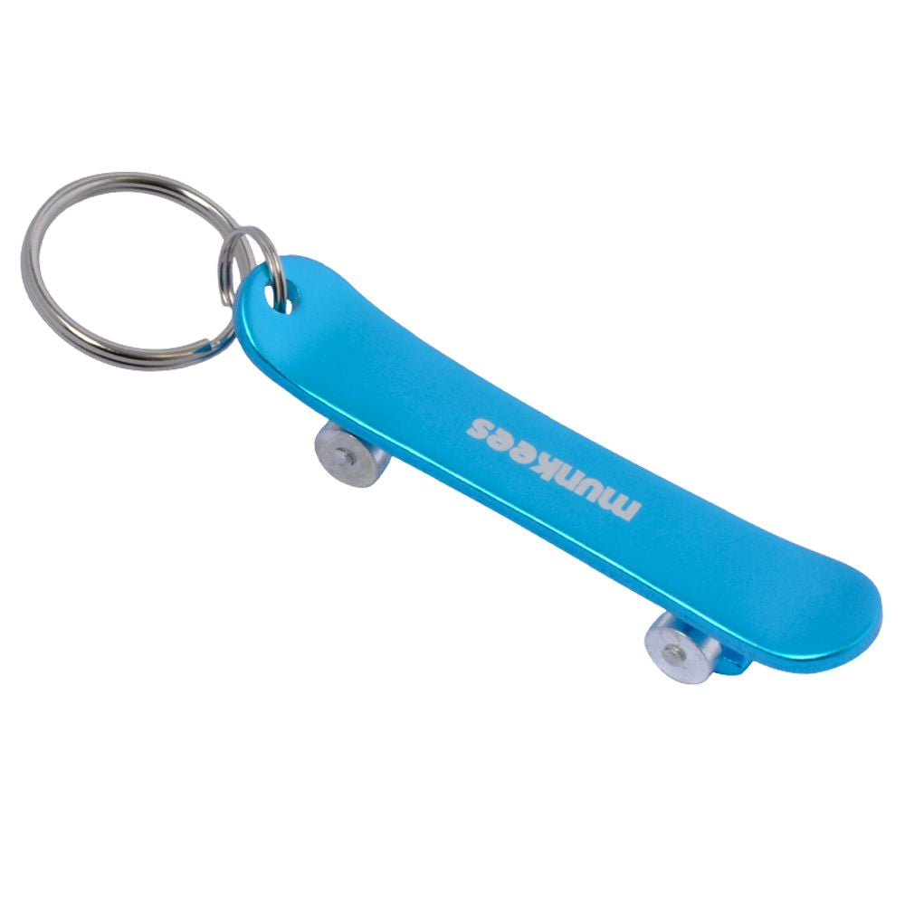 Munkees Skateboard Schlüsselanhänger mit Flaschenöffner in der Gesamtansicht