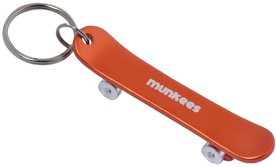 Munkees Skateboard Schlüsselanhänger verschiedene Farbvarianten nebeneinander