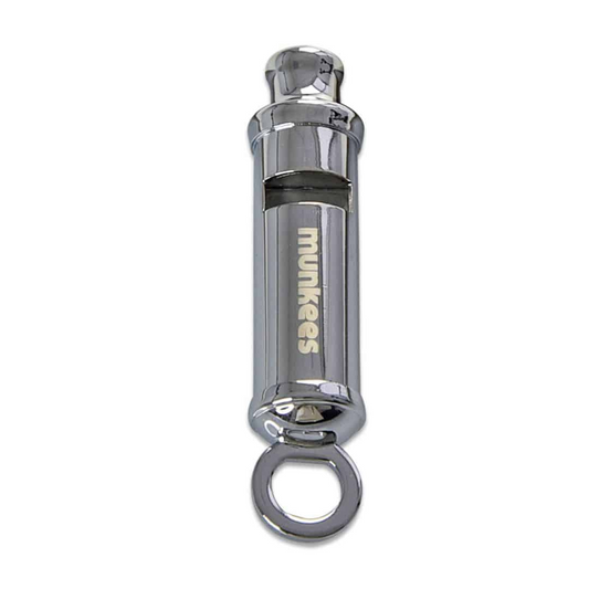 munkees Pfeife BOBBY Notfallpfeife aus Aluminium in Silber Frontansicht