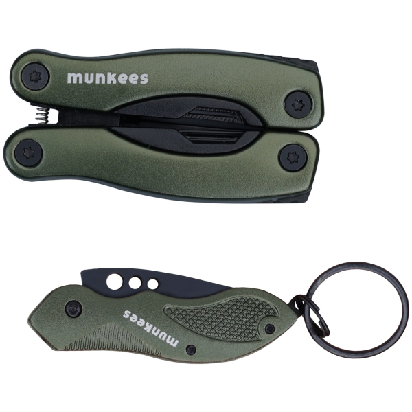 Munkees Multi Duo Olive aufgeklappt mit sichtbaren Multitools und Funktionen